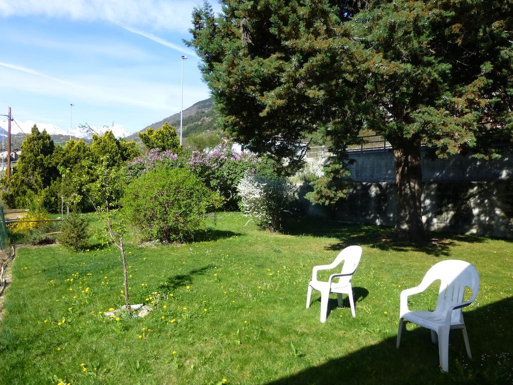 Hotel Beau Sejour Giampietro Andrea Sarre Exterior photo
