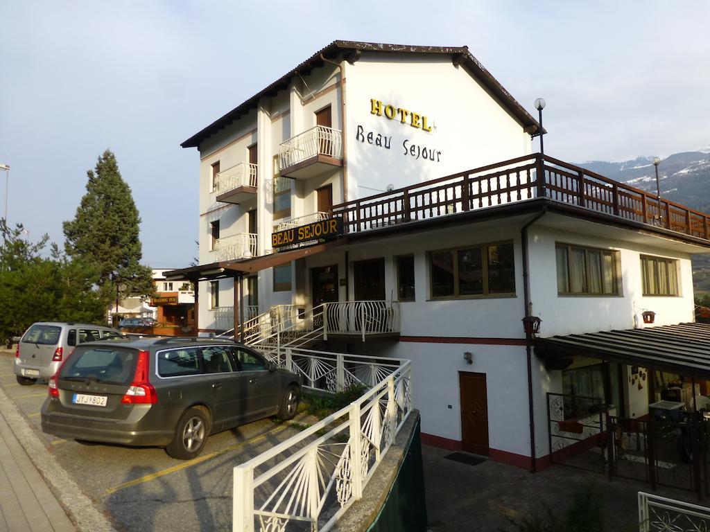 Hotel Beau Sejour Giampietro Andrea Sarre Exterior photo